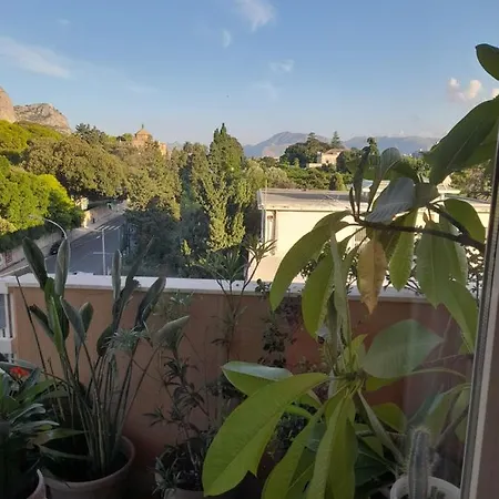 Homestay La Stanza Di Artemisia Palermo